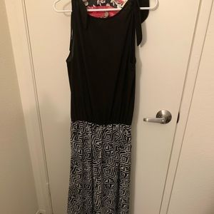 Elegant jumpsuit with pockets